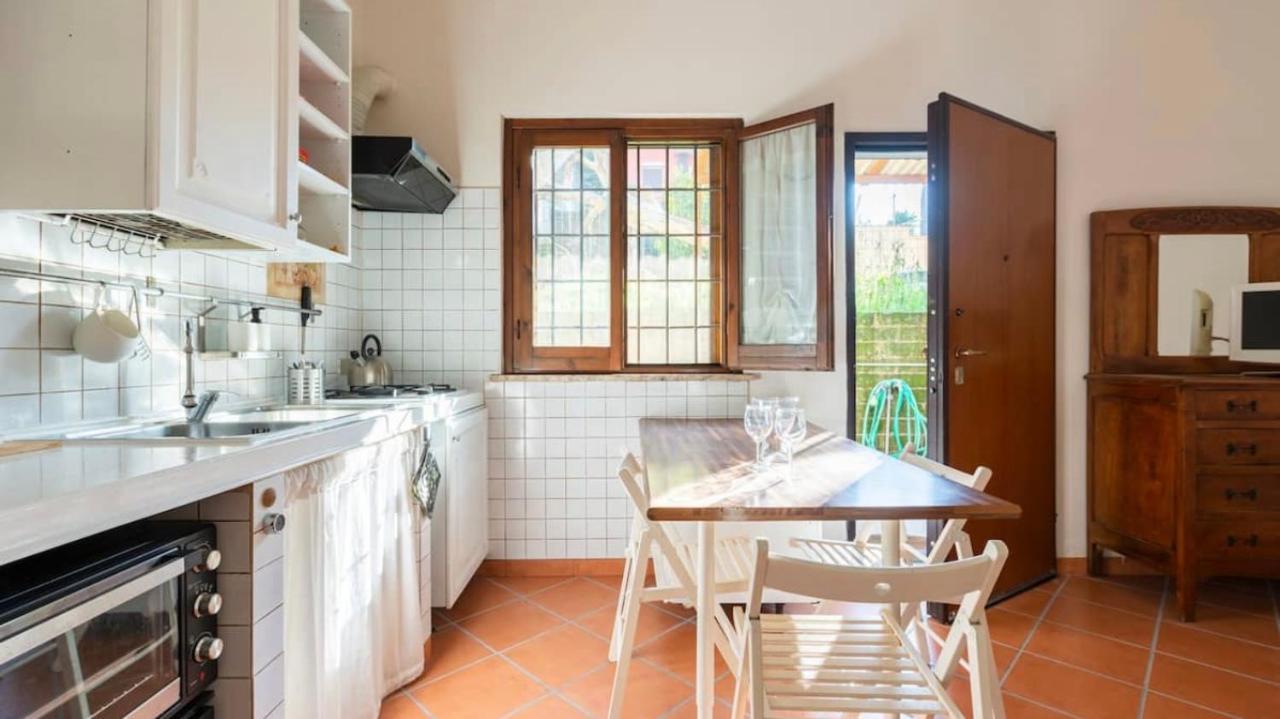 Independent House With Private Patio In Rome Vila Exterior foto
